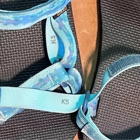 Teva Kid’s 5 Blue Fabric Strap Sandals - Picture 10 of 12